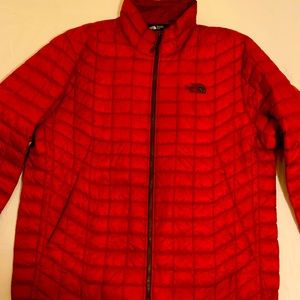 The North Face Thermoball Red XL